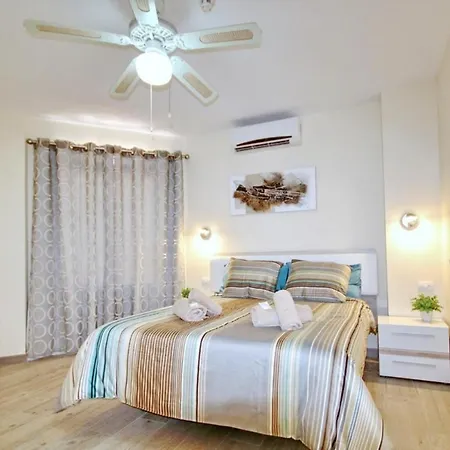 With Terrace On The Seafront In Playa Fanabe Apartman *